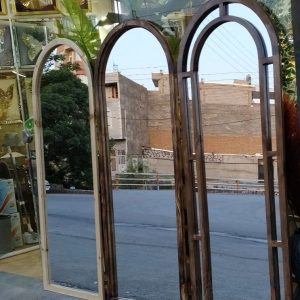آینه پنجره ای
